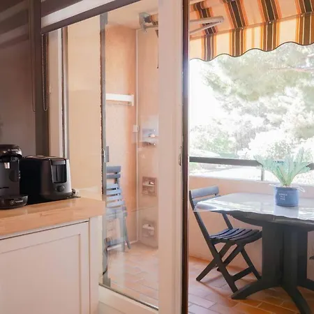 Un Sejour Ideal A Deux Pas De La Apartment Hyeres